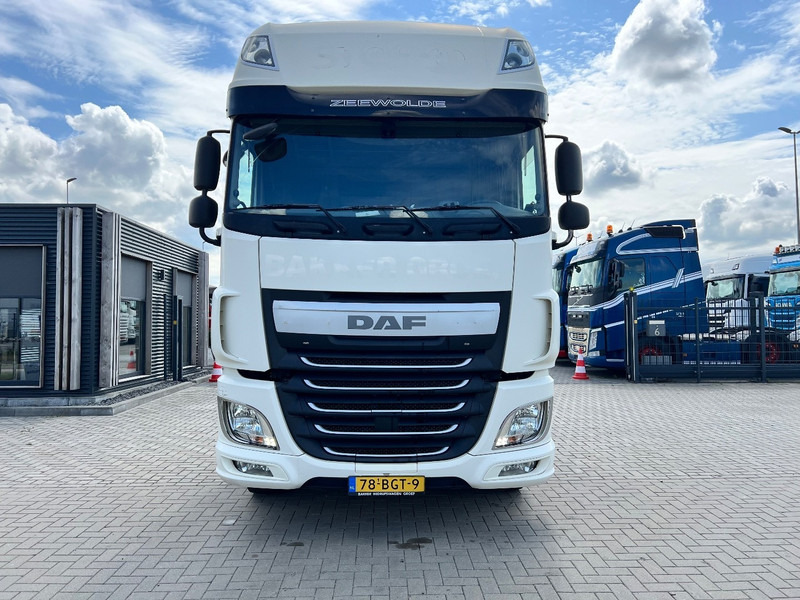 DAF XF 460 4x2 Trekker SSC / 2x Tank / full spoiler - Тягач: фото 2 DAF XF 460 4x2 Trekker SSC / 2x Tank / full spoiler - Тягач: фото 2