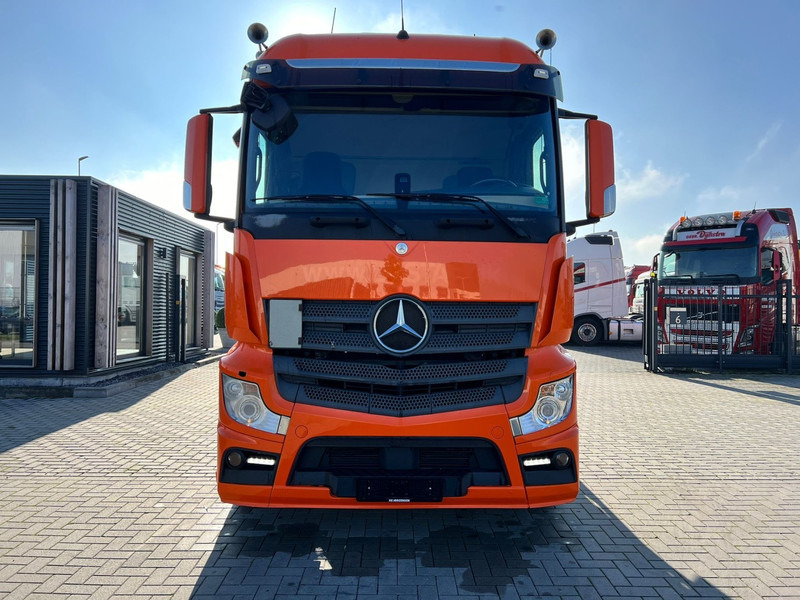 Mercedes-Benz Actros 1836 4x2 trekker - Тягач: фото 2 Mercedes-Benz Actros 1836 4x2 trekker - Тягач: фото 2