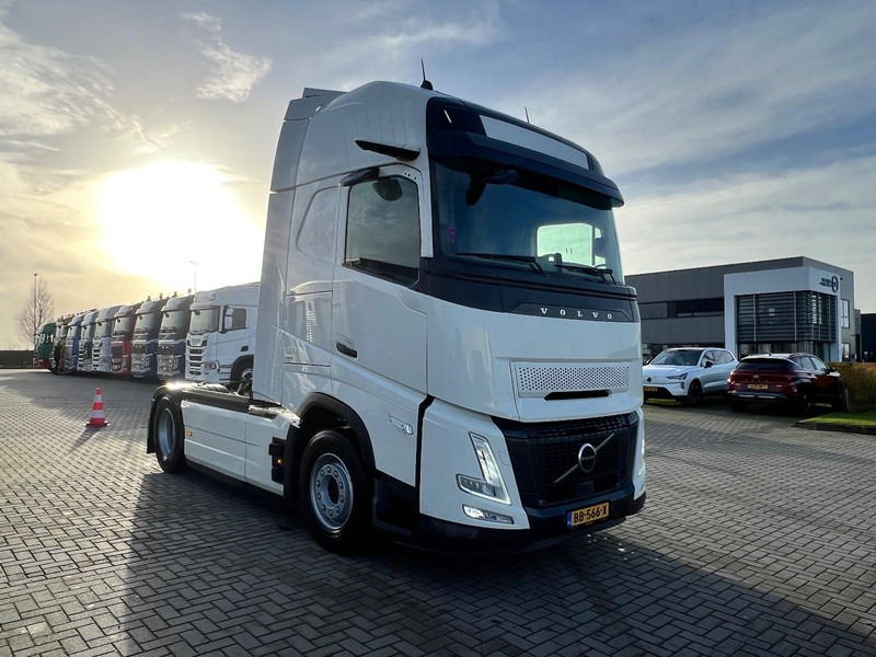 Volvo FH 460 4x2 trekker Aero / Globetrotter XL / Standclima - Тягач: фото 3 Volvo FH 460 4x2 trekker Aero / Globetrotter XL / Standclima - Тягач: фото 3