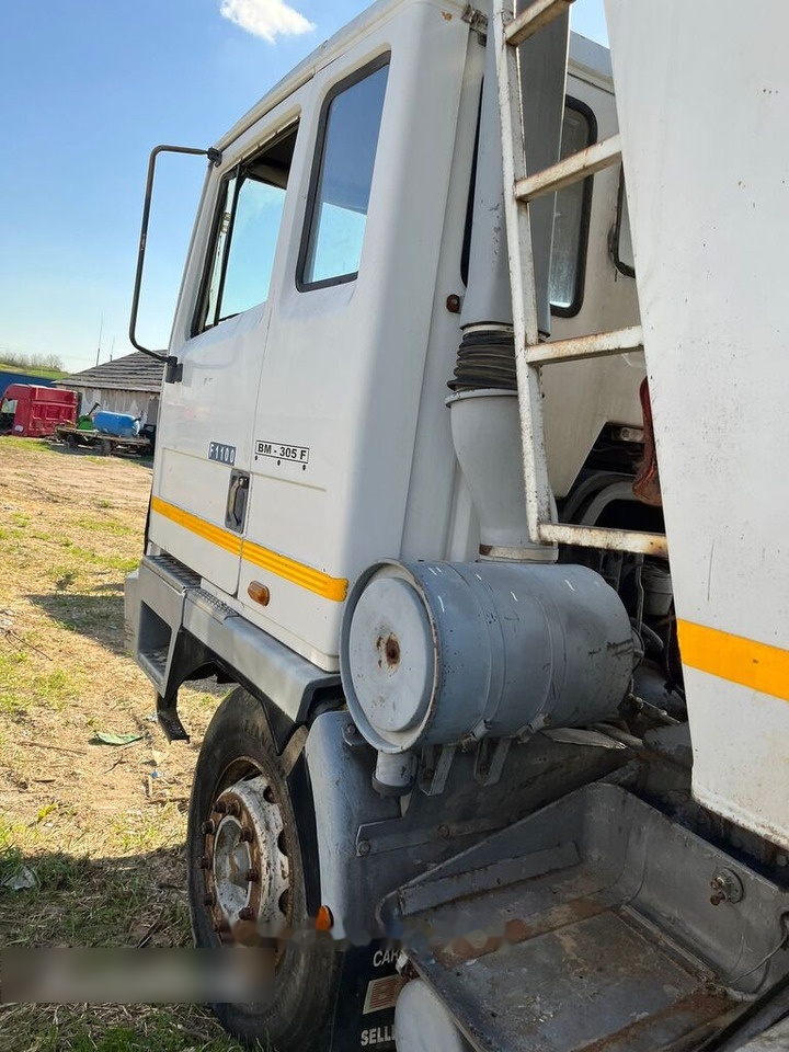 Astra BM 305 FT F1100 6X4 TRAKKER INDUSTRIAL - Самосвал: фото 3 Astra BM 305 FT F1100 6X4 TRAKKER INDUSTRIAL - Самосвал: фото 3