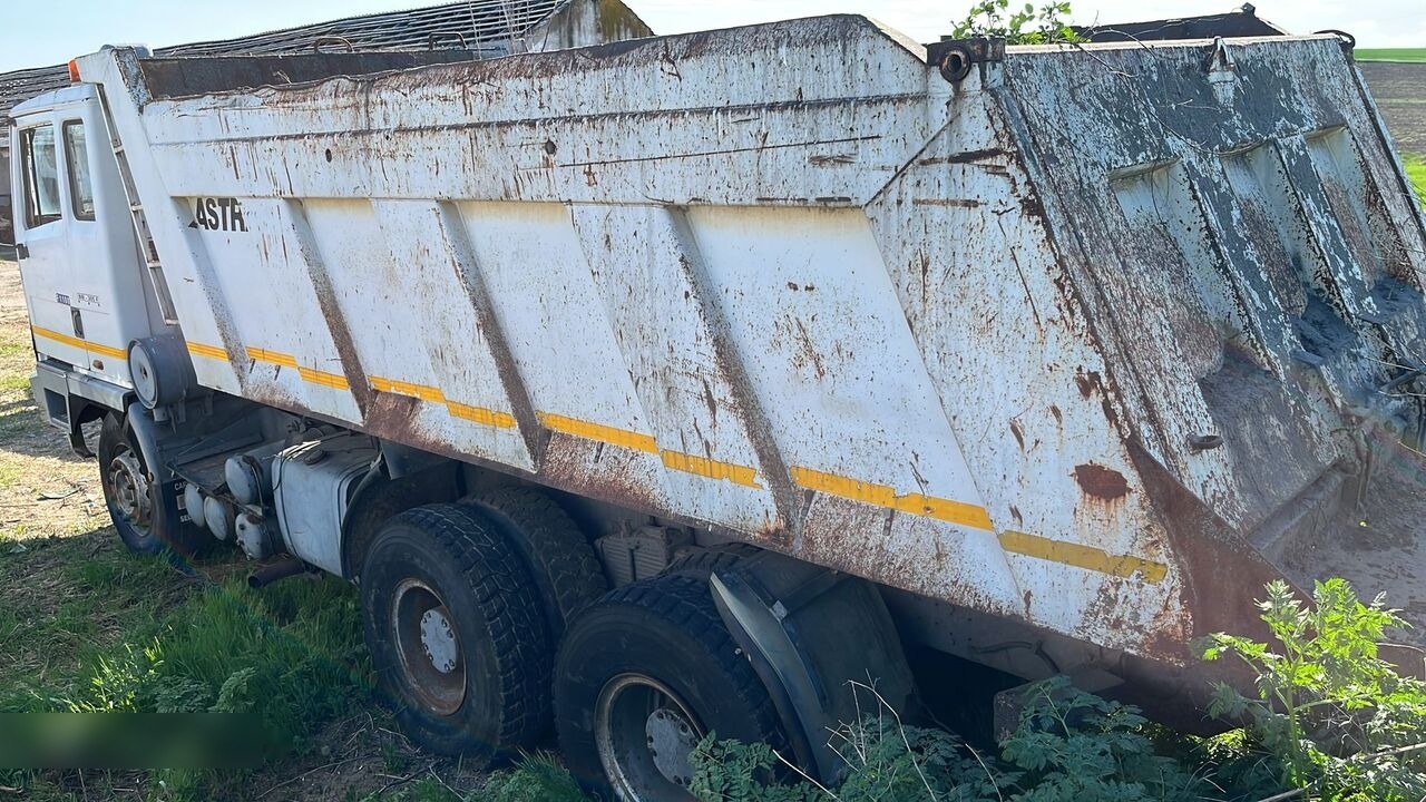Astra BM 305 FT F1100 6X4 TRAKKER INDUSTRIAL - Самосвал: фото 4 Astra BM 305 FT F1100 6X4 TRAKKER INDUSTRIAL - Самосвал: фото 4