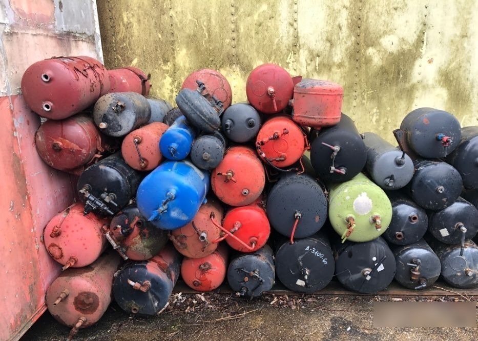 Butelii camion , cap tractor , semiremorca din dezmembrari DAF TGA - Детали тормозной системы для Грузовиков: фото 5 Butelii camion , cap tractor , semiremorca din dezmembrari DAF TGA - Детали тормозной системы для Грузовиков: фото 5