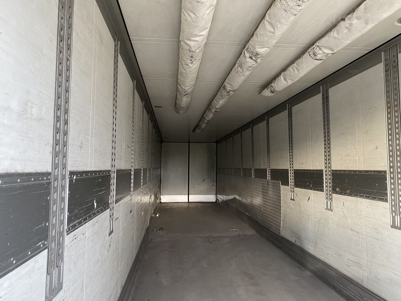 Carrier SCHMITZ CONTAINERE 13 m lungime IZOTERME din DEZMEMBRARI DE VANZ - Кузов-рефрижератор: фото 4 Carrier SCHMITZ CONTAINERE 13 m lungime IZOTERME din DEZMEMBRARI DE VANZ - Кузов-рефрижератор: фото 4