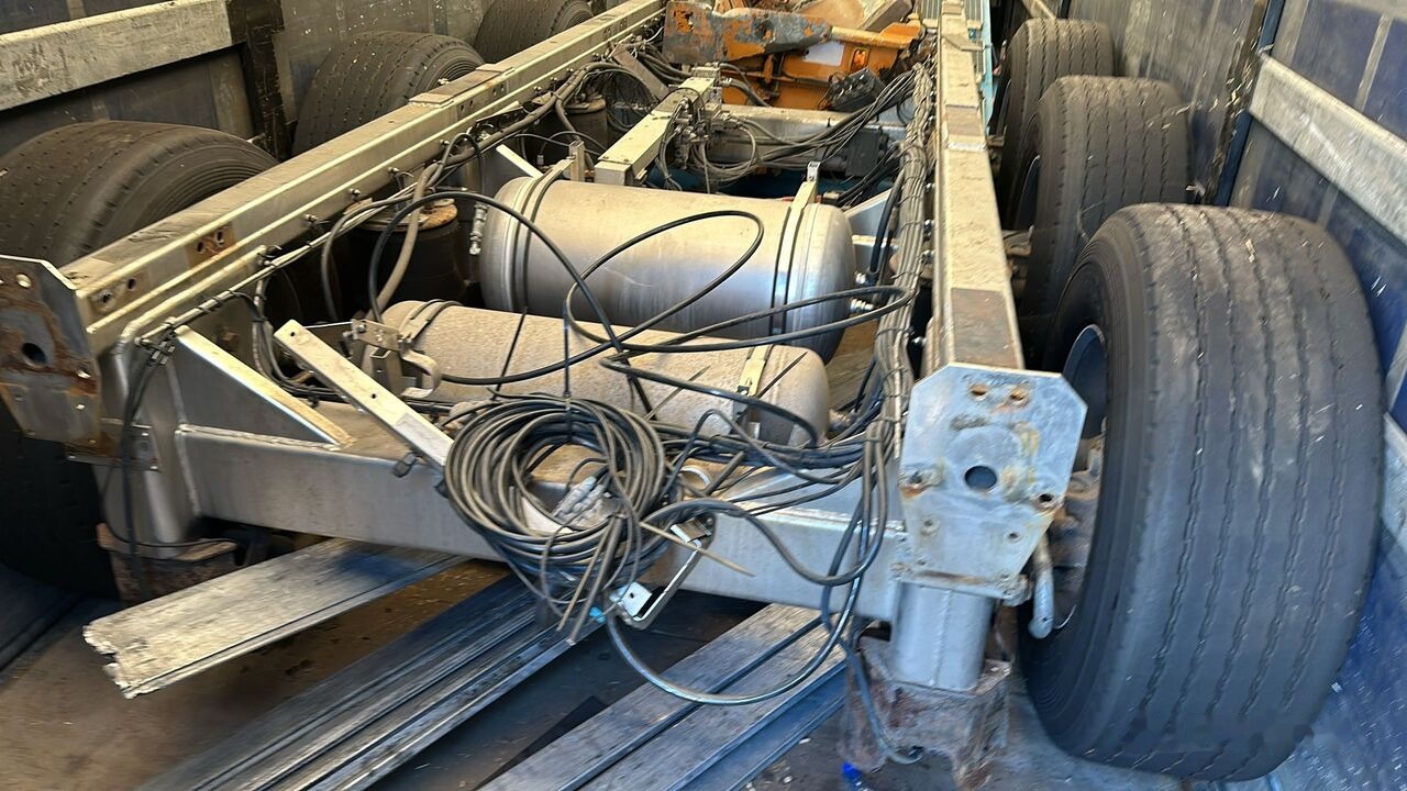 Magyar Sasiu INOX pentru cisterna Alimentara - Полуприцеп-цистерна: фото 1 Magyar Sasiu INOX pentru cisterna Alimentara - Полуприцеп-цистерна: фото 1