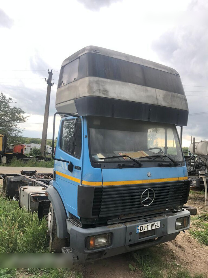 Mercedes-Benz 17-33 SK - Грузовик-шасси: фото 1 Mercedes-Benz 17-33 SK - Грузовик-шасси: фото 1