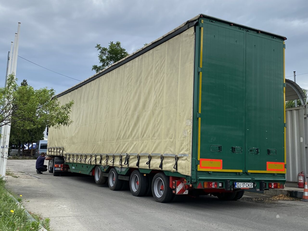 Meusburger Typ: MPG-4 - trailer combine / tractoare / vole - axe viratoare - Низкорамный полуприцеп: фото 1 Meusburger Typ: MPG-4 - trailer combine / tractoare / vole - axe viratoare - Низкорамный полуприцеп: фото 1