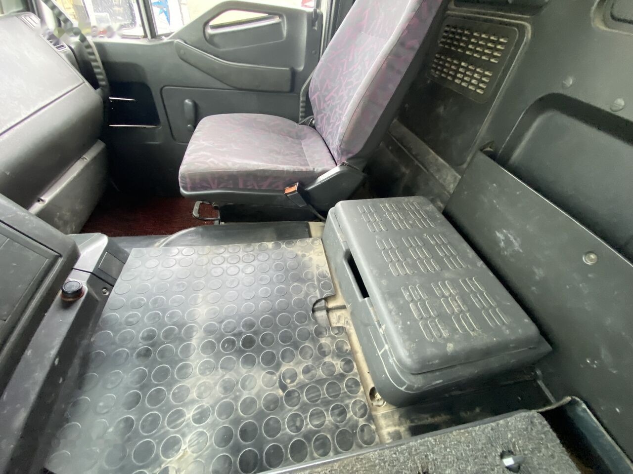 Тягач IVECO Eurotrakker 400E42HT 4x2 1Y3 - EURO 2 - Manual Injection Pomp -: фото 27