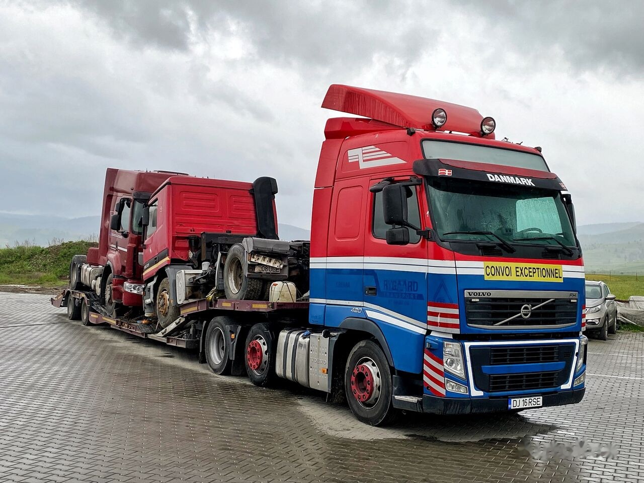 Volvo FH12 420 68T Euro 5 6x2 - Тягач: фото 1 Volvo FH12 420 68T Euro 5 6x2 - Тягач: фото 1