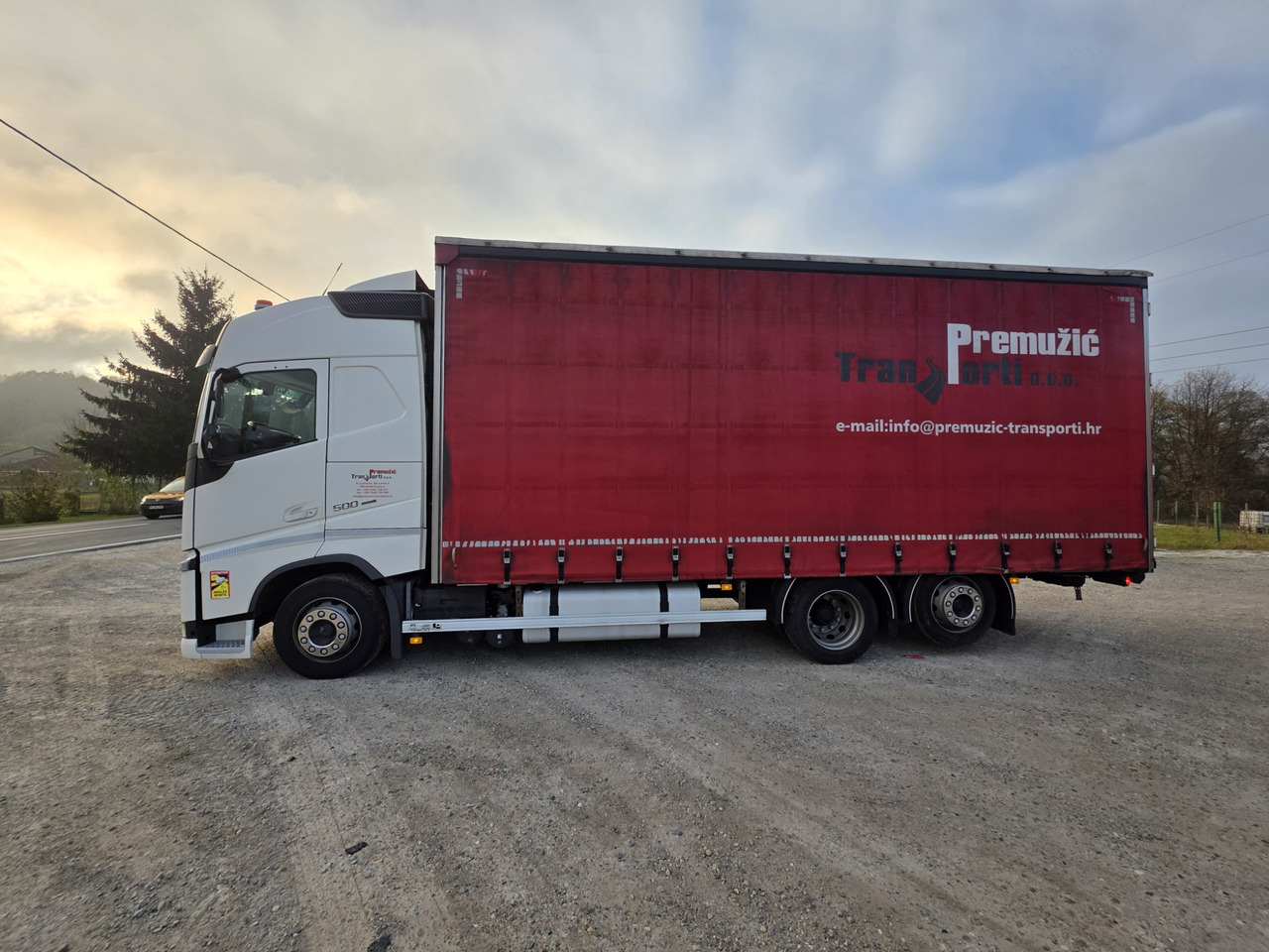 VOLVO FH500 Globetrotter Euro 6 - Тентованный грузовик: фото 3 VOLVO FH500 Globetrotter Euro 6 - Тентованный грузовик: фото 3