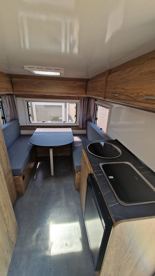 N-LAZUR Niewiadów Nowa Przyczepa Kempingowa dla 4 osób z Łazienką - Прицеп дача: фото 1 N-LAZUR Niewiadów Nowa Przyczepa Kempingowa dla 4 osób z Łazienką - Прицеп дача: фото 1