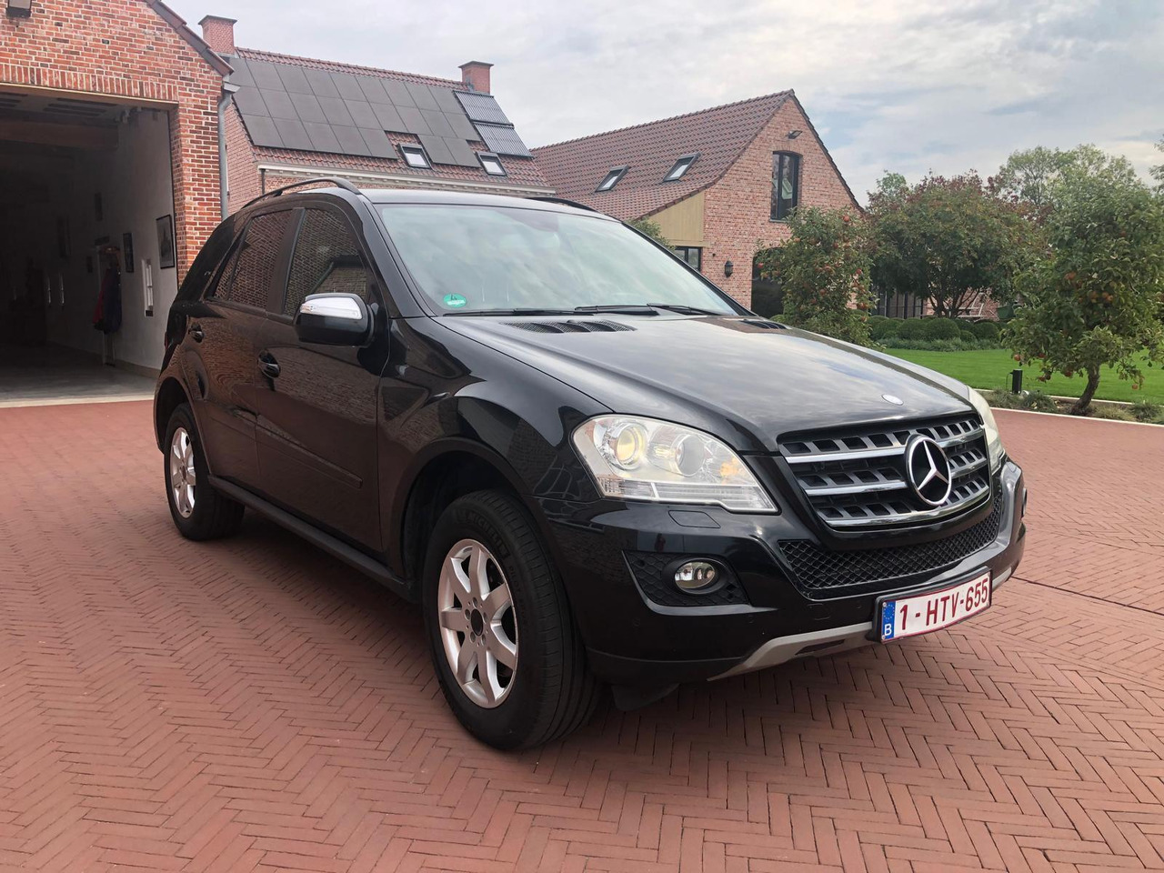 Mercedes ML 350 CDI - Легковой автомобиль: фото 2 Mercedes ML 350 CDI - Легковой автомобиль: фото 2