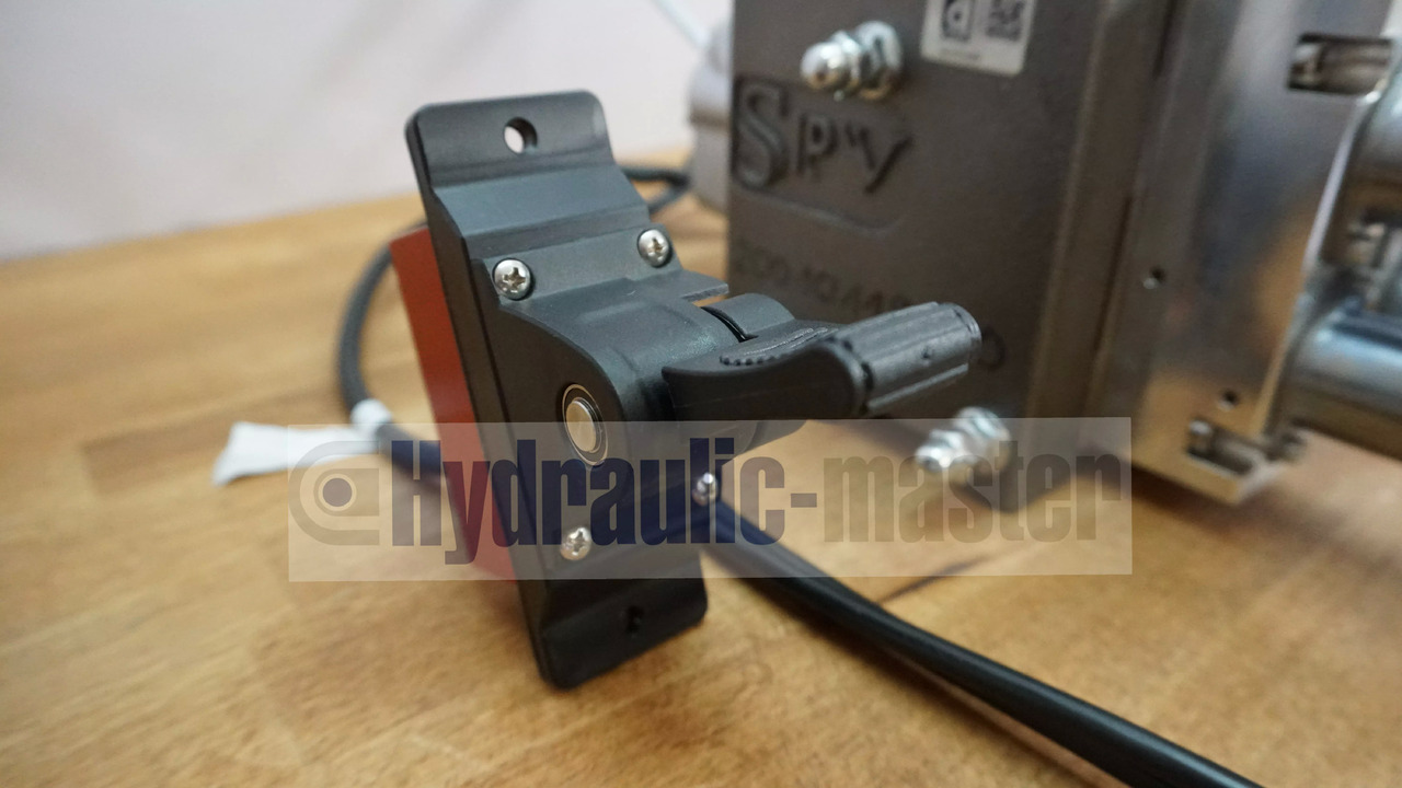 Full proportional valve 3 sections SPV 20-120 l/min 12 or 24 V plug and play det also available with Walvoil DPX100 - Фронтальный погрузчик для трактора для Грузовиков: фото 4 Full proportional valve 3 sections SPV 20-120 l/min 12 or 24 V plug and play det also available with Walvoil DPX100 - Фронтальный погрузчик для трактора для Грузовиков: фото 4