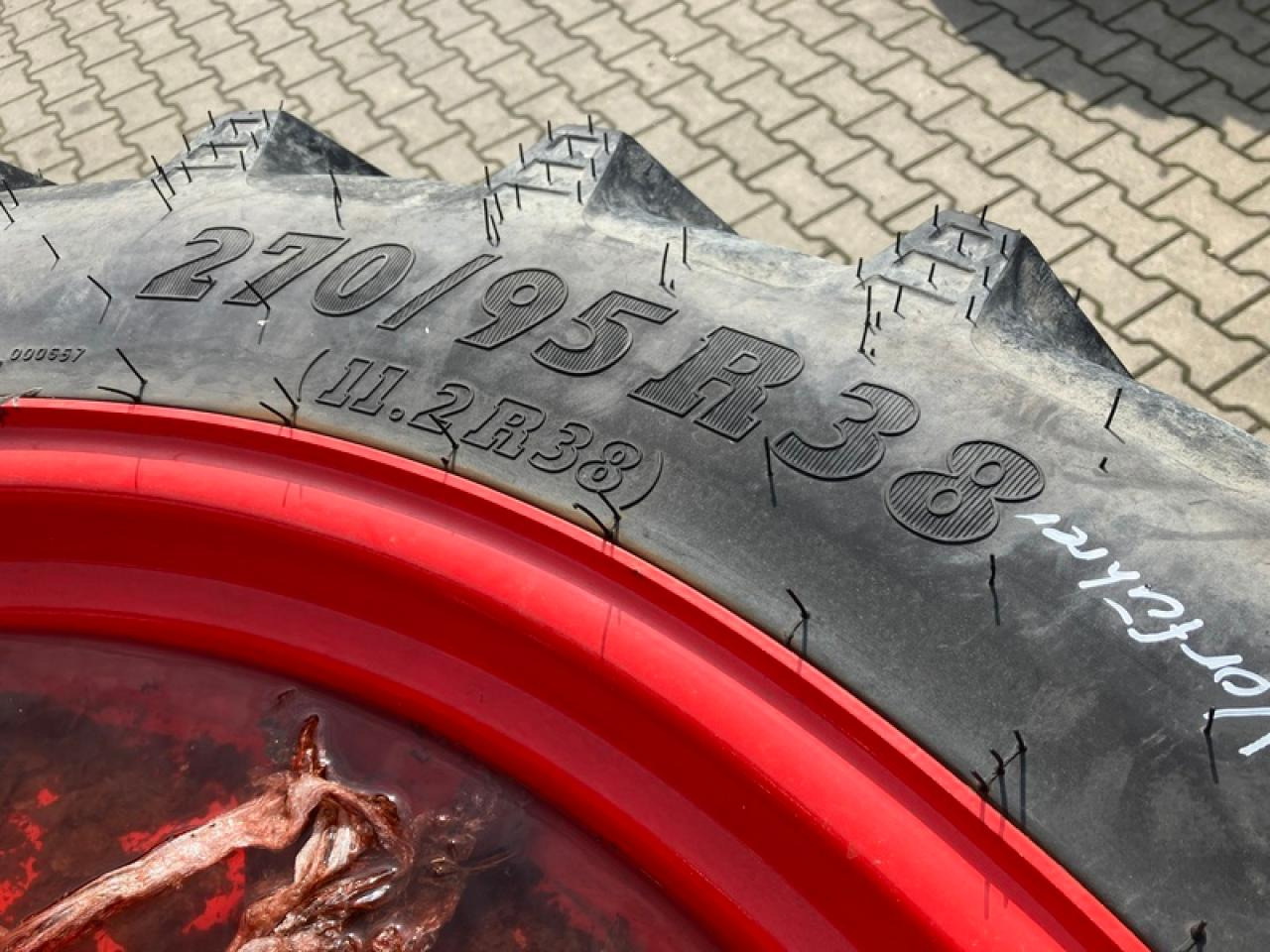 BKT 300/95R52 // 270/95R38 SPUR 1,50M - Шина: фото 3 BKT 300/95R52 // 270/95R38 SPUR 1,50M - Шина: фото 3