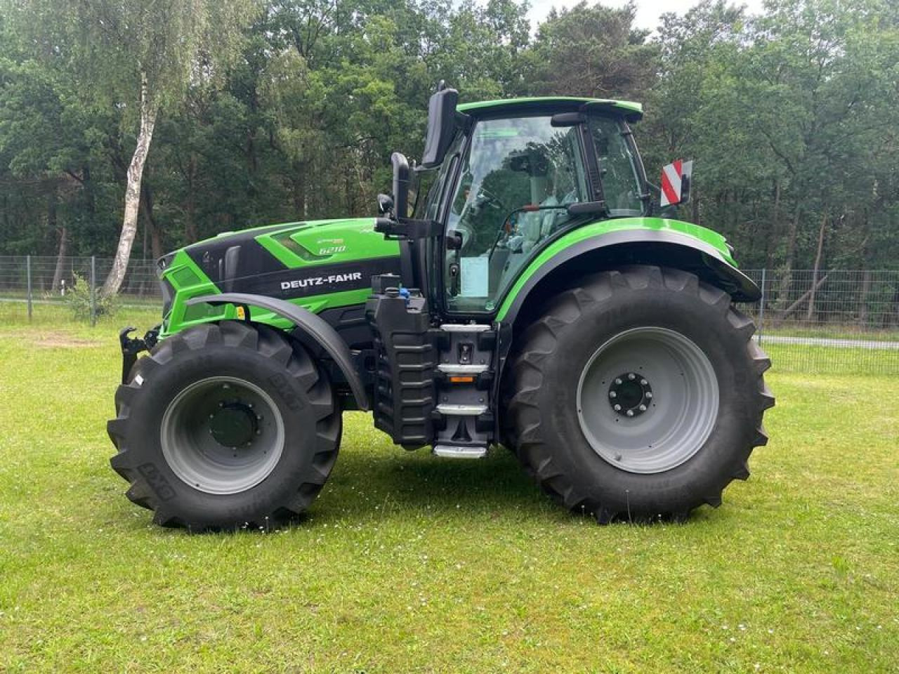 Deutz-Fahr 6210 PSHIFT AKTION - Трактор: фото 2 Deutz-Fahr 6210 PSHIFT AKTION - Трактор: фото 2