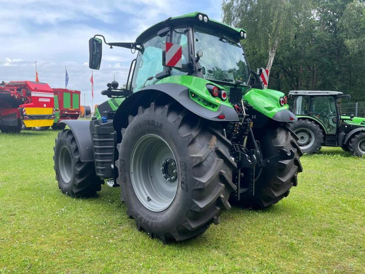 Deutz-Fahr 6210 PSHIFT AKTION - Трактор: фото 3 Deutz-Fahr 6210 PSHIFT AKTION - Трактор: фото 3