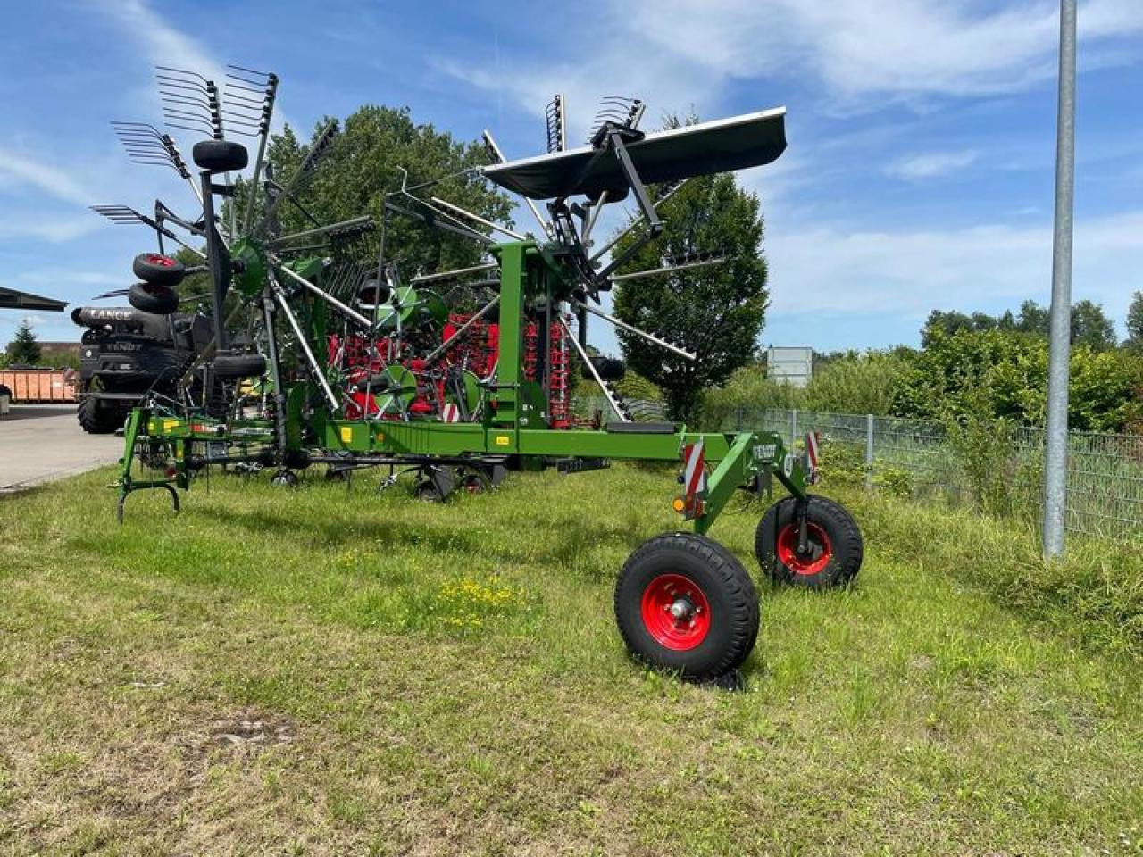 Fendt FORMER 1603 AKTION - Сеноворошилка: фото 2 Fendt FORMER 1603 AKTION - Сеноворошилка: фото 2