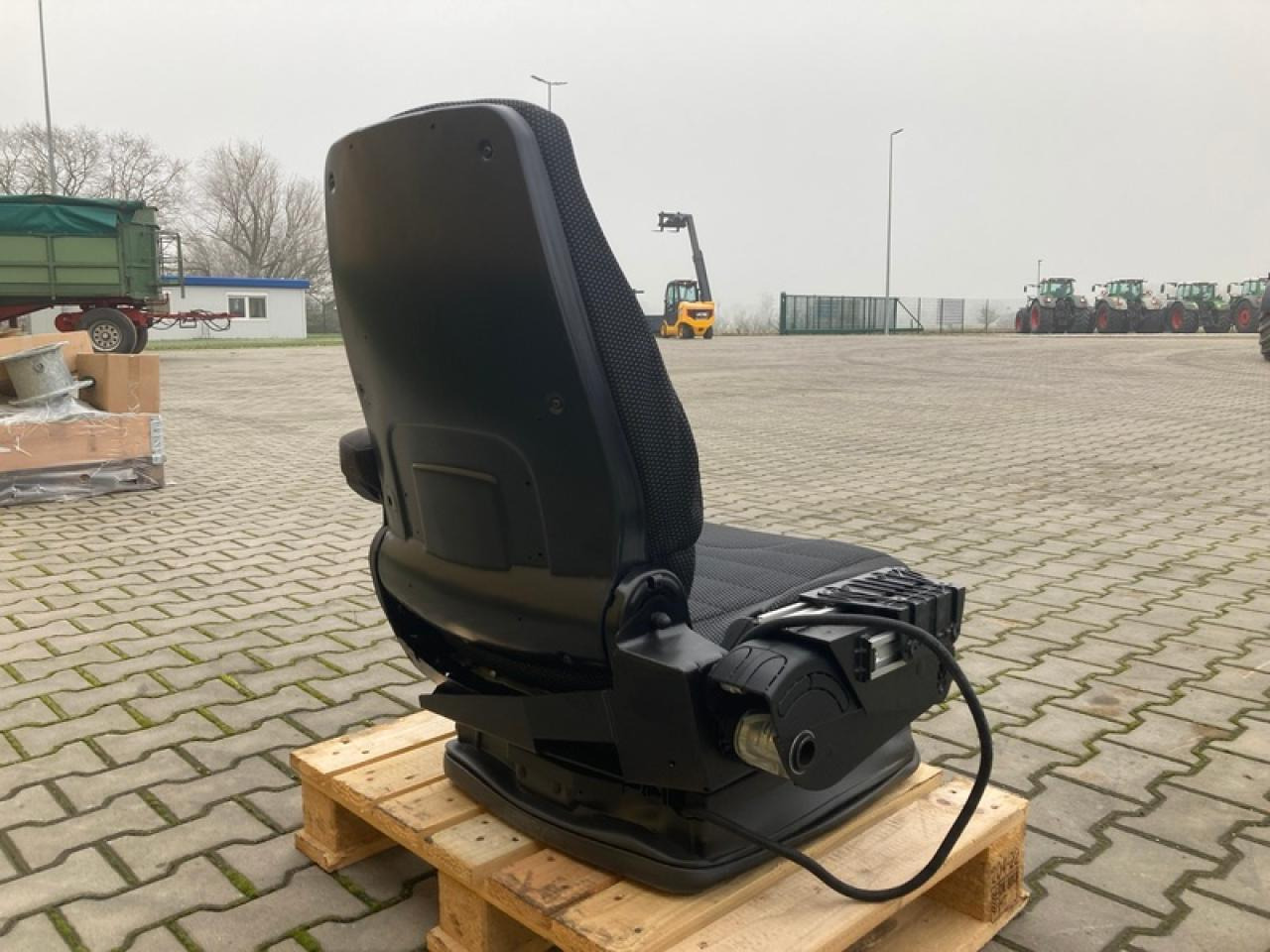 GRAMMER SITZ FENDT IDEAL - Сиденье для Сельскохозяйственной техники: фото 2 GRAMMER SITZ FENDT IDEAL - Сиденье для Сельскохозяйственной техники: фото 2