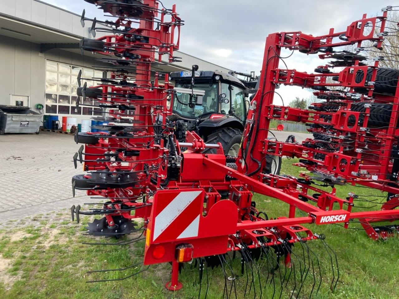 HORSCH TRANSFORMER 6 VF - Техника для обработки почвы: фото 4 HORSCH TRANSFORMER 6 VF - Техника для обработки почвы: фото 4