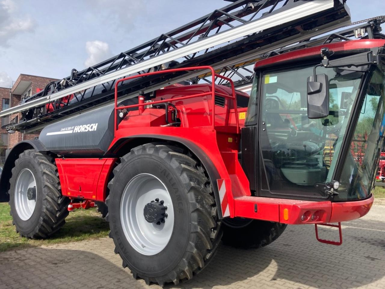 Horsch LEEB 8300 PT - Самоходный опрыскиватель: фото 1 Horsch LEEB 8300 PT - Самоходный опрыскиватель: фото 1
