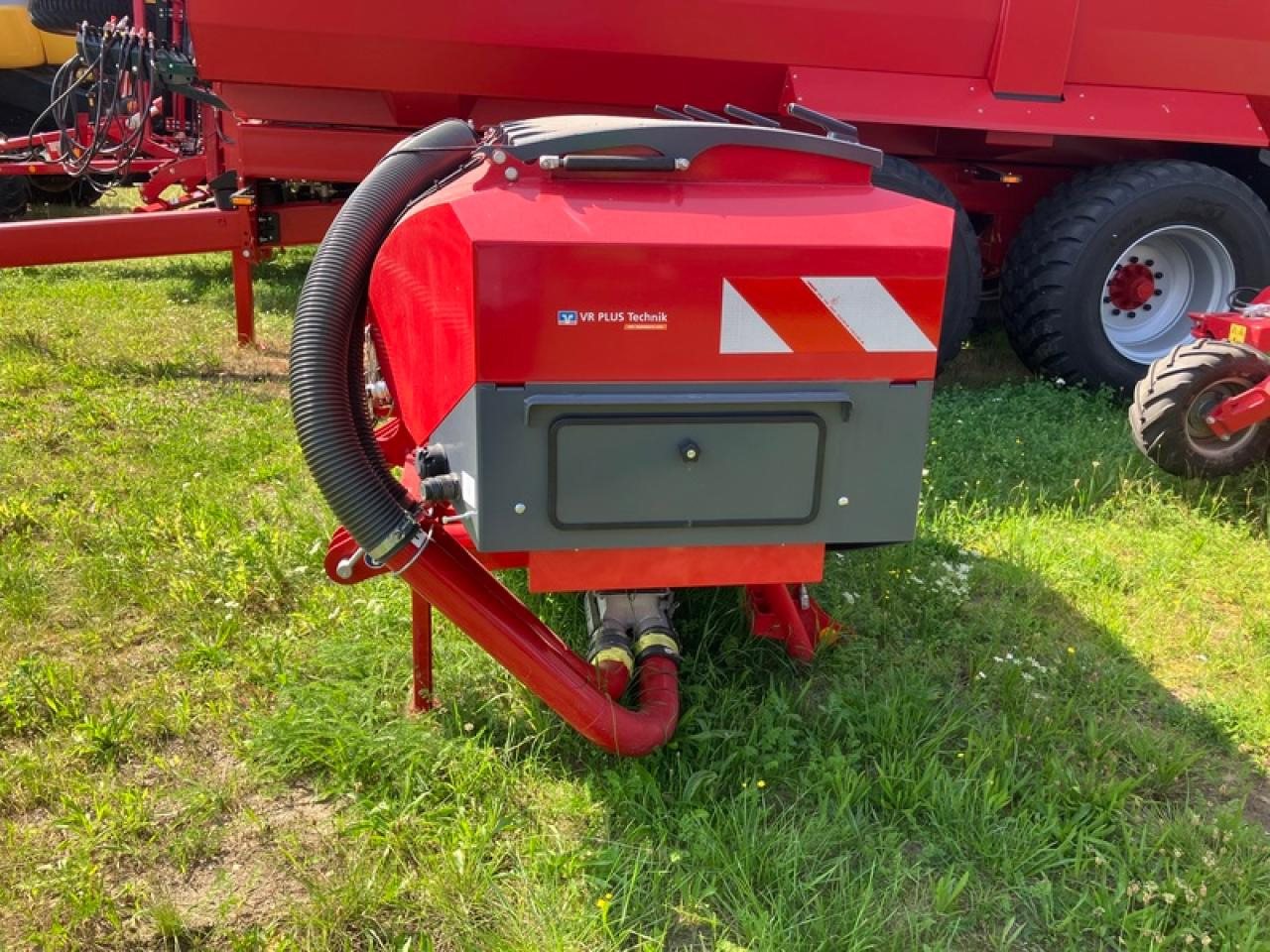 Horsch PARTNER 2000 FRONTTANK - Разбрасыватель удобрений: фото 3 Horsch PARTNER 2000 FRONTTANK - Разбрасыватель удобрений: фото 3