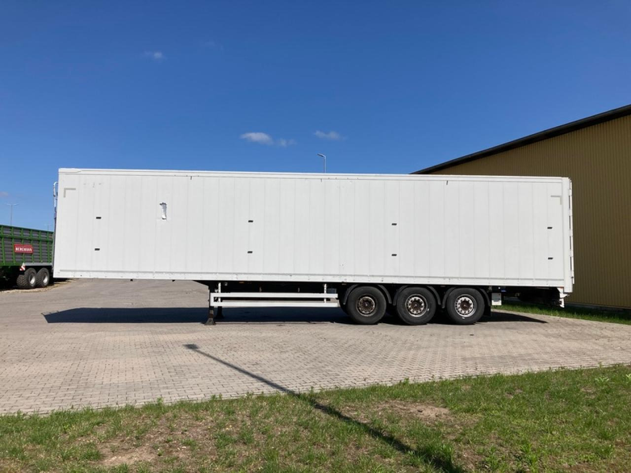 REISCH SCHUBBODEN 35/24LK - Прицеп: фото 2 REISCH SCHUBBODEN 35/24LK - Прицеп: фото 2