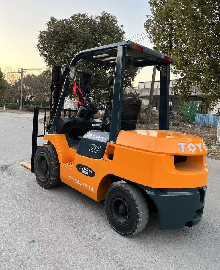 Toyota 7FD30 8FD30 7FD35 3ton 5ton forklift for sale - Дизельный погрузчик: фото 3 Toyota 7FD30 8FD30 7FD35 3ton 5ton forklift for sale - Дизельный погрузчик: фото 3