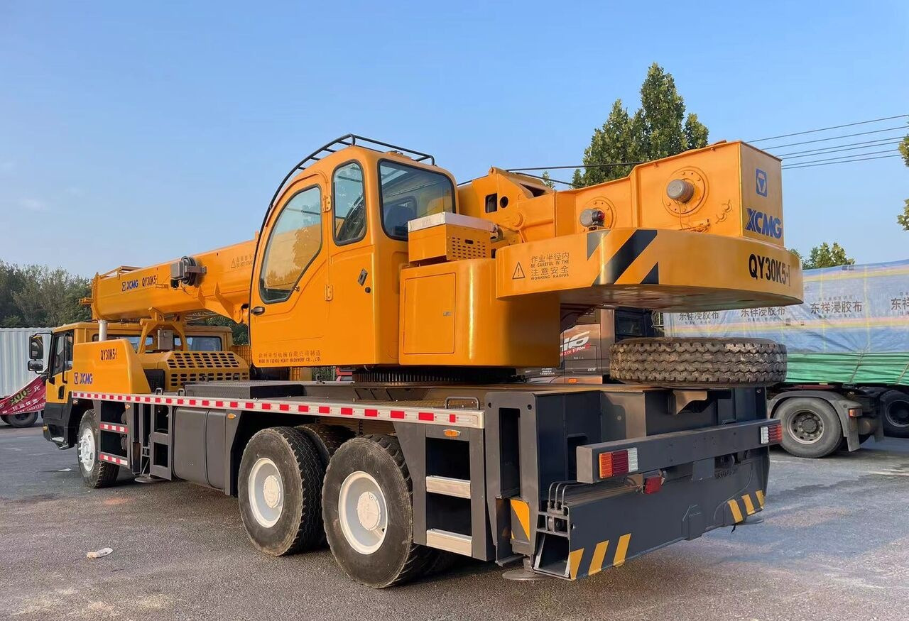 XCMG QY30K5-1 - Мобильный кран: фото 4 XCMG QY30K5-1 - Мобильный кран: фото 4