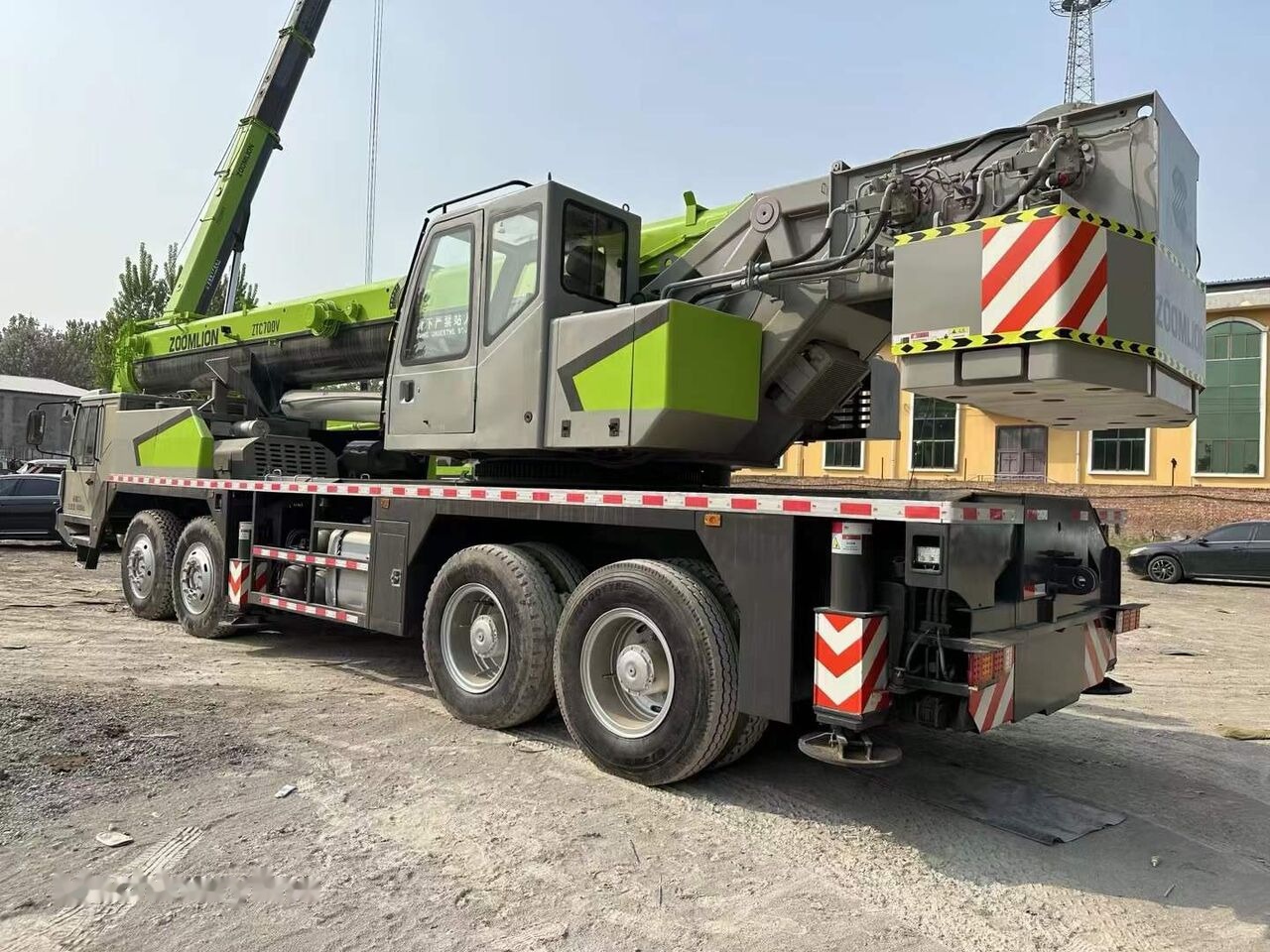 Zoomlion Chinese brand used Zoomlion ZTC500V ZTC700V ZTC900V 50 ton 70 to - Мобильный кран: фото 4 Zoomlion Chinese brand used Zoomlion ZTC500V ZTC700V ZTC900V 50 ton 70 to - Мобильный кран: фото 4