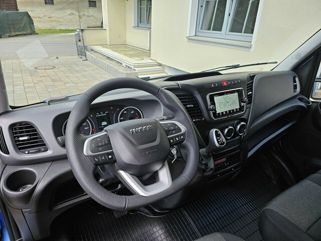 IVECO Daily 35S18HA8 3.0 Hi-Matic AHK Tachograph LED - Малотоннажный фургон: фото 4 IVECO Daily 35S18HA8 3.0 Hi-Matic AHK Tachograph LED - Малотоннажный фургон: фото 4