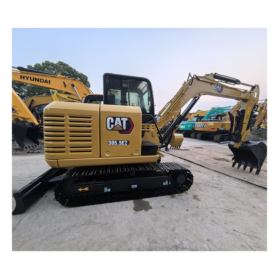 CAT 305.5E2 Excavator - Мини-экскаватор: фото 2 CAT 305.5E2 Excavator - Мини-экскаватор: фото 2
