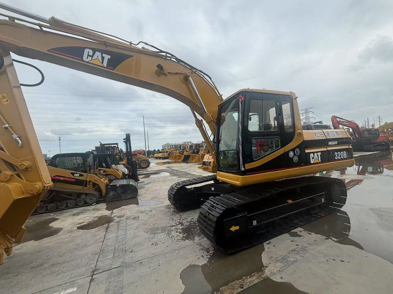 CAT 320BL Excavator - Гусеничный экскаватор: фото 3 CAT 320BL Excavator - Гусеничный экскаватор: фото 3