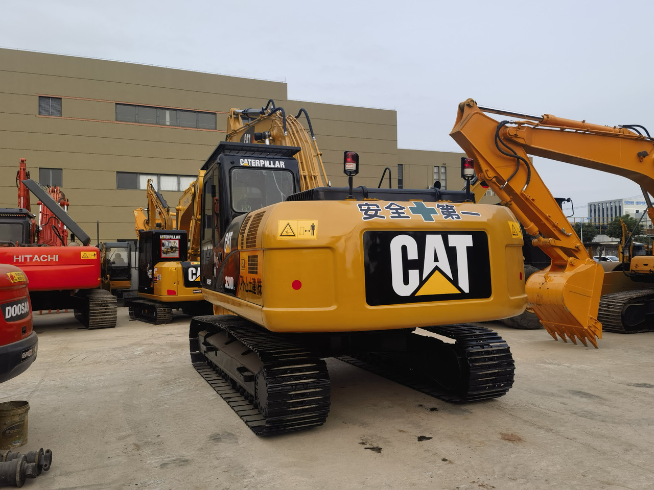 CAT 320DL Excavator - Гусеничный экскаватор: фото 5 CAT 320DL Excavator - Гусеничный экскаватор: фото 5