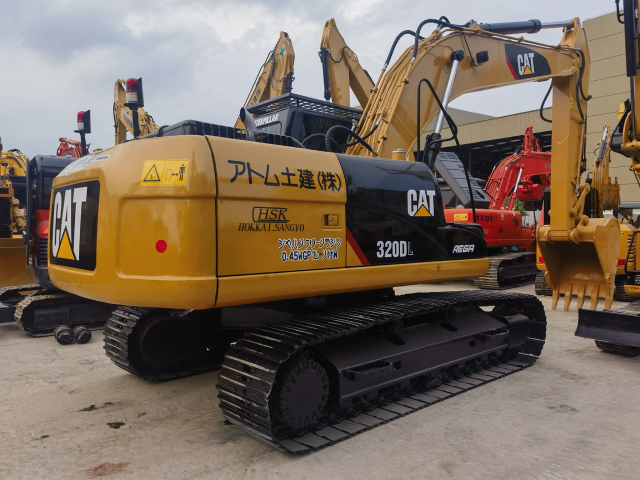 CAT 320DL Excavator - Гусеничный экскаватор: фото 3 CAT 320DL Excavator - Гусеничный экскаватор: фото 3