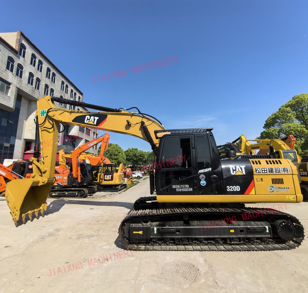 CAT320D - Гусеничный экскаватор: фото 2 CAT320D - Гусеничный экскаватор: фото 2