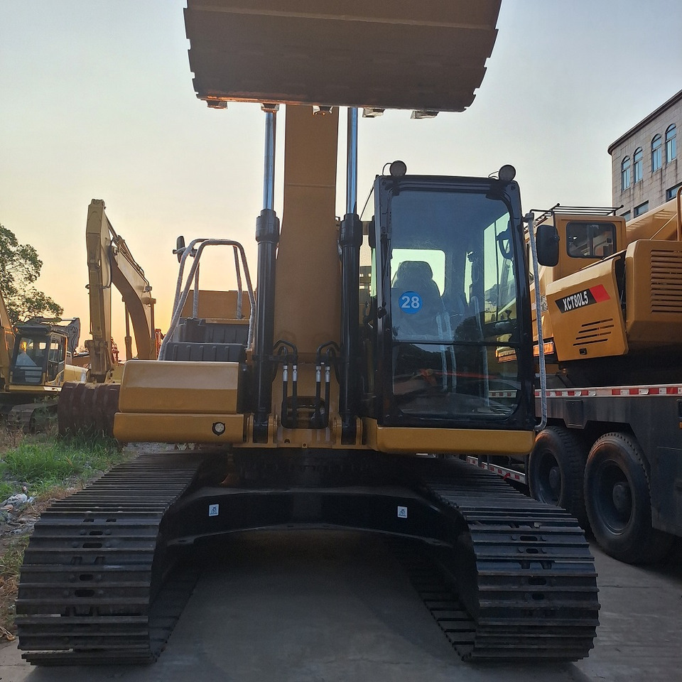 CAT320GC - Гусеничный экскаватор: фото 1 CAT320GC - Гусеничный экскаватор: фото 1