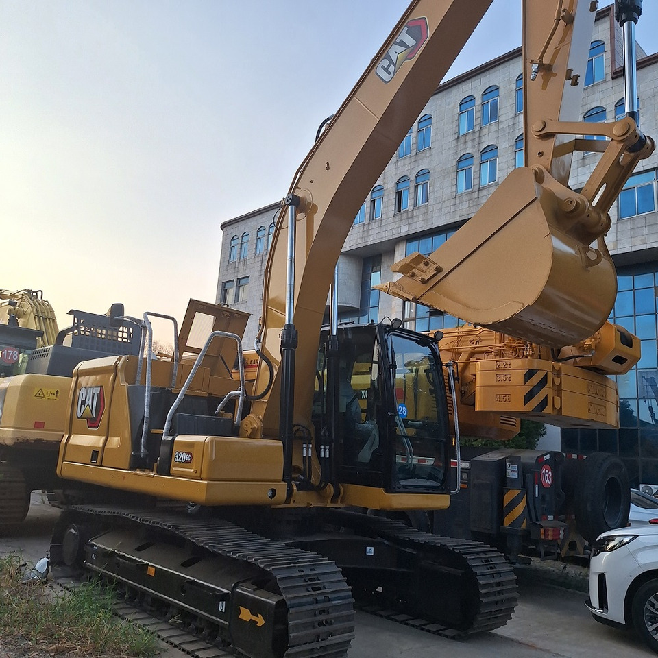 CAT320GC - Гусеничный экскаватор: фото 2 CAT320GC - Гусеничный экскаватор: фото 2