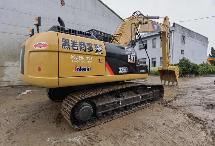 Excavadora CAT 330 330D 325D excavator cheap used CAT 330D2L digger CAT325 earth moving machine for sale - Гусеничный экскаватор: фото 3 Excavadora CAT 330 330D 325D excavator cheap used CAT 330D2L digger CAT325 earth moving machine for sale - Гусеничный экскаватор: фото 3