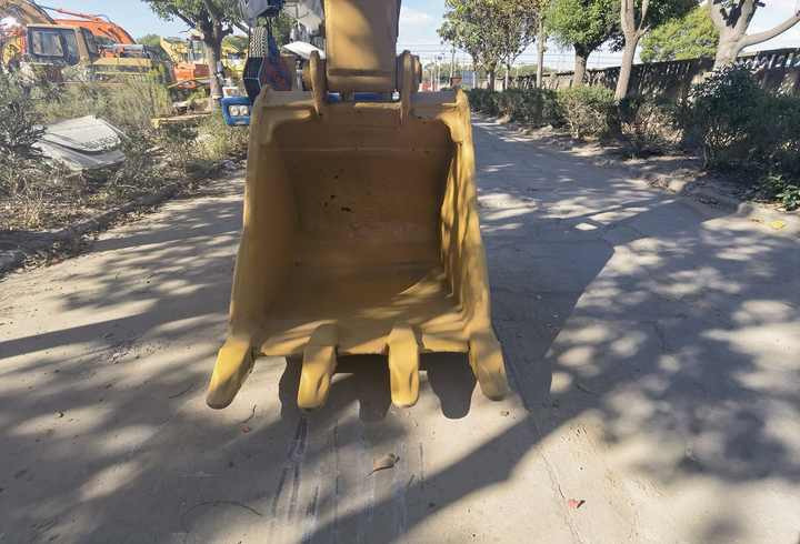 Гусеничный экскаватор High Quality caterpillar excavator 320 Used 320C 320D 325C 325D 330C 330D 320D used cat excavator for sale: фото 6