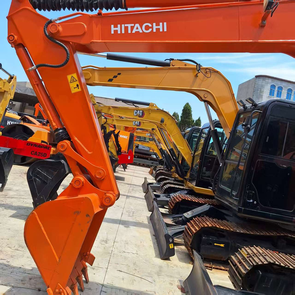 Hitachi ZX70 Excavator - Гусеничный экскаватор: фото 4 Hitachi ZX70 Excavator - Гусеничный экскаватор: фото 4