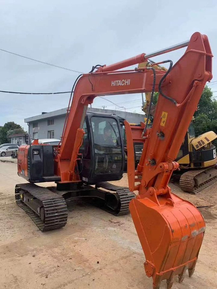 Hitachi ZX70 Excavator - Гусеничный экскаватор: фото 2 Hitachi ZX70 Excavator - Гусеничный экскаватор: фото 2