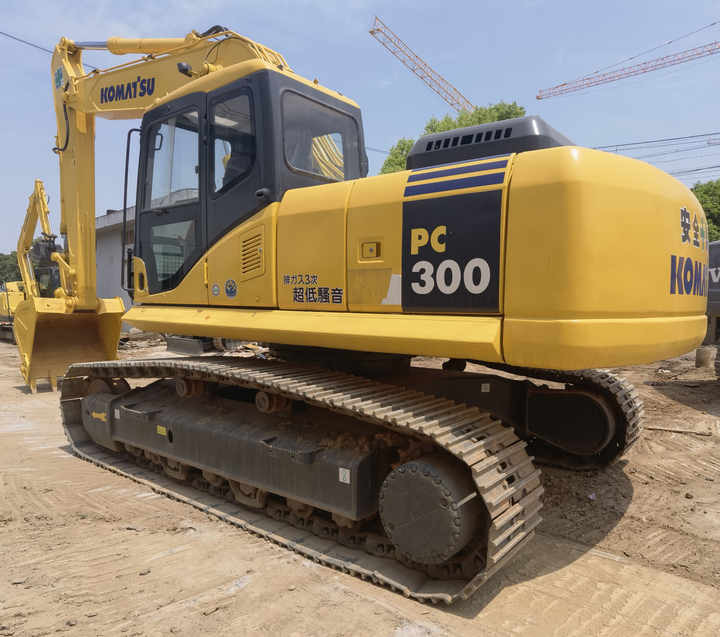Hot Selling Japan Komatsu PC300-7 Excavators Crawler Excavator Used Pc300-7 at low Price for sale - Гусеничный экскаватор: фото 2 Hot Selling Japan Komatsu PC300-7 Excavators Crawler Excavator Used Pc300-7 at low Price for sale - Гусеничный экскаватор: фото 2