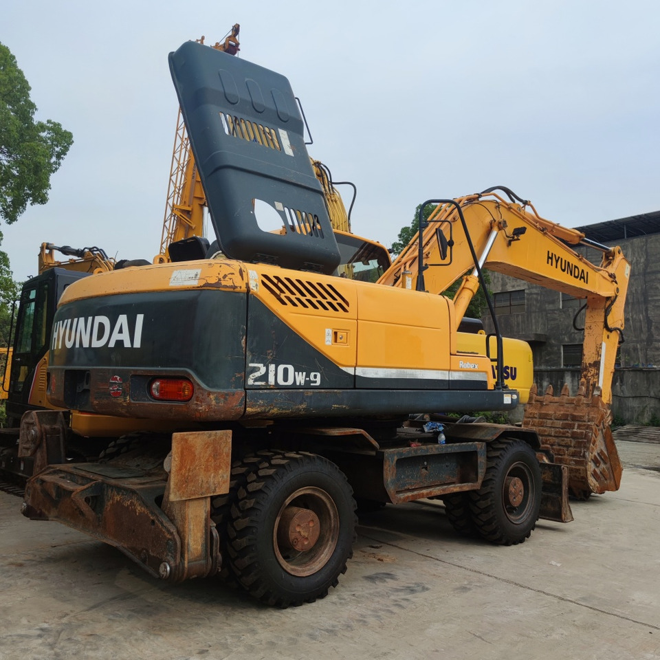 Hyundai 210w-9 wheel excavator - Колёсный экскаватор: фото 4 Hyundai 210w-9 wheel excavator - Колёсный экскаватор: фото 4