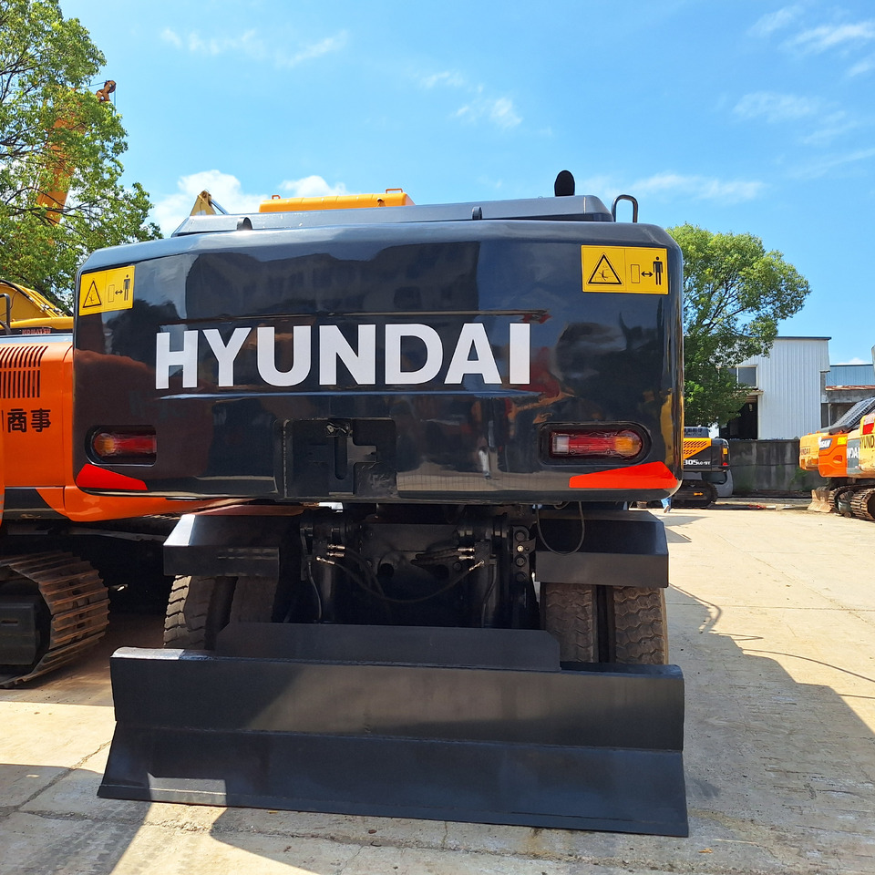 Hyundai 210w-9T wheel excavator - Колёсный экскаватор: фото 2 Hyundai 210w-9T wheel excavator - Колёсный экскаватор: фото 2