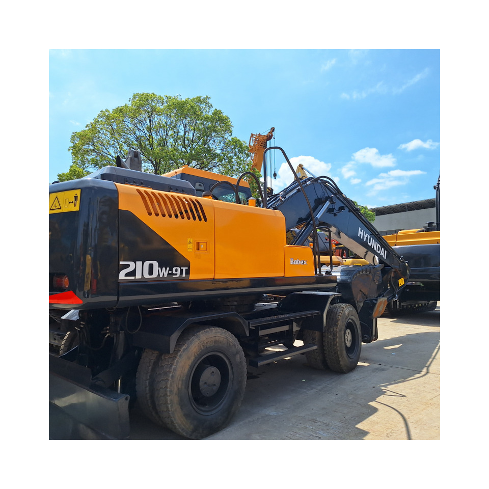 Hyundai 210w-9T wheel excavator - Колёсный экскаватор: фото 1 Hyundai 210w-9T wheel excavator - Колёсный экскаватор: фото 1
