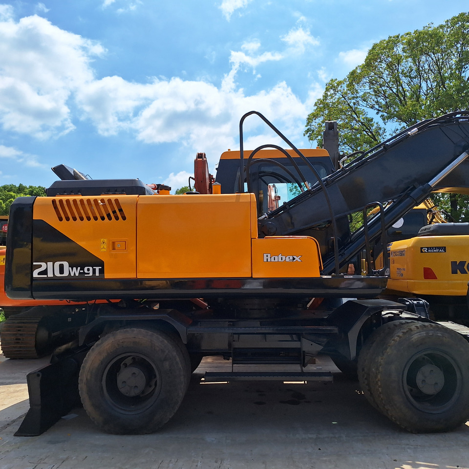 Hyundai 210w-9T wheel excavator - Колёсный экскаватор: фото 2 Hyundai 210w-9T wheel excavator - Колёсный экскаватор: фото 2