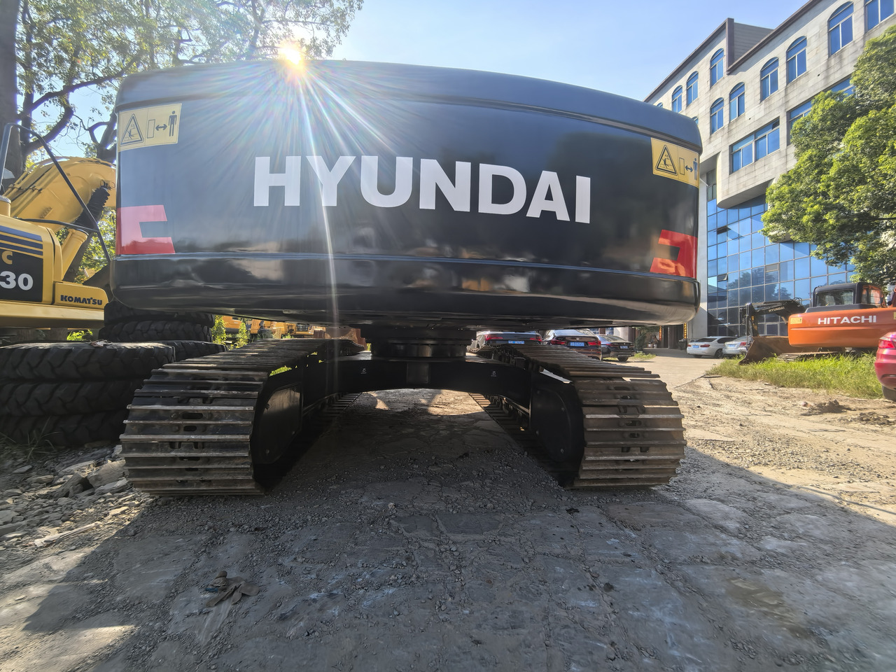Hyundai 220lc-9s excavator - Колёсный экскаватор: фото 4 Hyundai 220lc-9s excavator - Колёсный экскаватор: фото 4