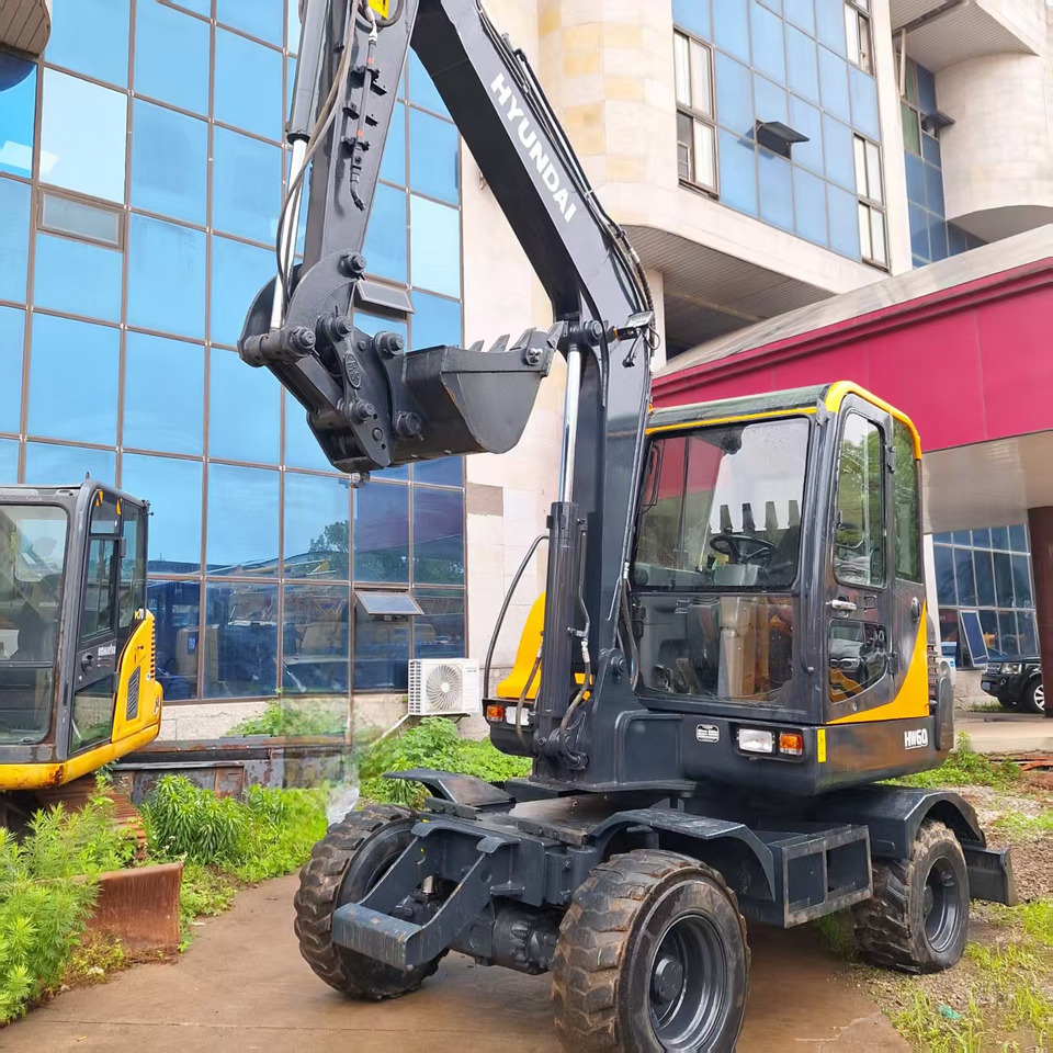 Hyundai HW60 excavator - Колёсный экскаватор: фото 4 Hyundai HW60 excavator - Колёсный экскаватор: фото 4