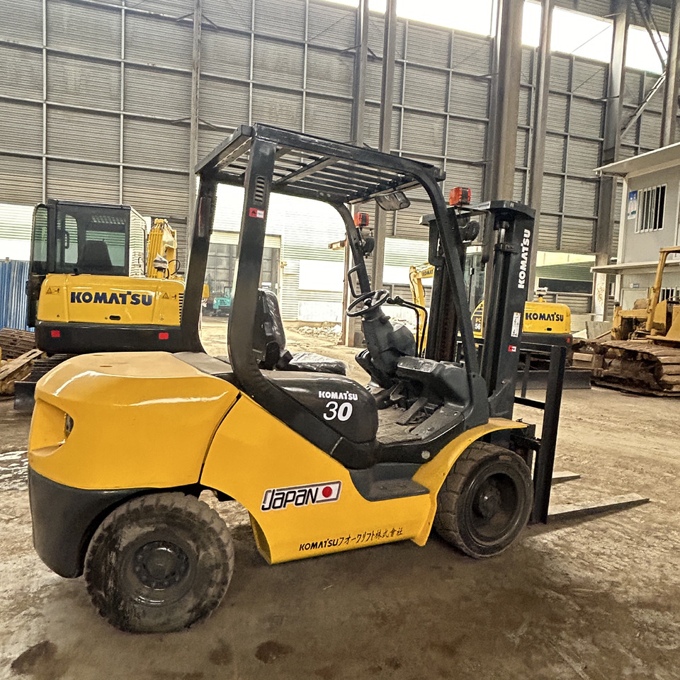 Komatsu FD30 Forklift - Дизельный погрузчик: фото 4 Komatsu FD30 Forklift - Дизельный погрузчик: фото 4
