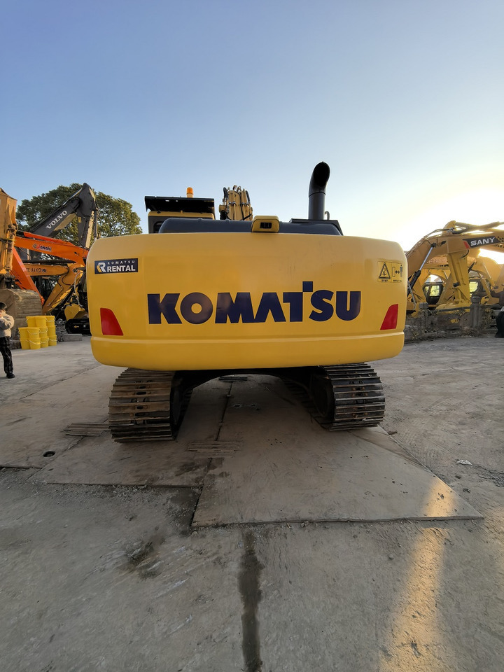 Komatsu PC220-7 - Гусеничный экскаватор: фото 5 Komatsu PC220-7 - Гусеничный экскаватор: фото 5