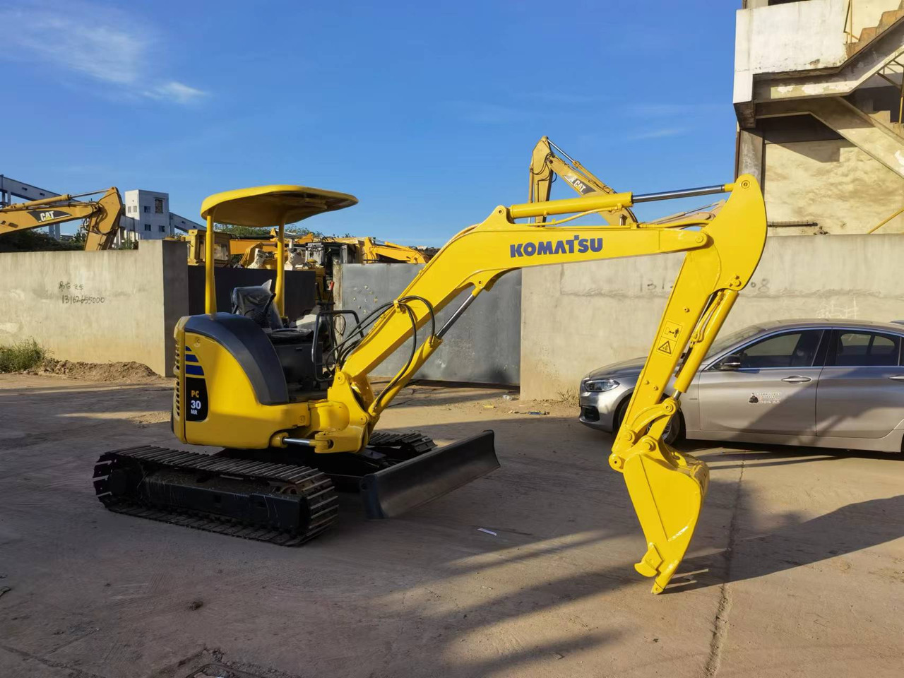 Komatsu PC30 Excavator - Гусеничный экскаватор: фото 2 Komatsu PC30 Excavator - Гусеничный экскаватор: фото 2